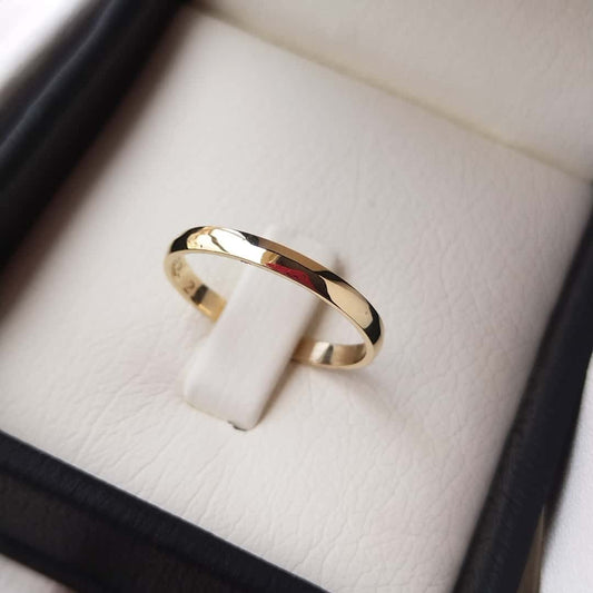 Argolla minimalista en oro de 18k ley 750