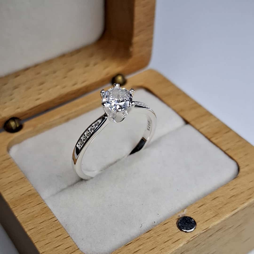 Anillo De Compromiso Sencillo Minimalista Plata 925